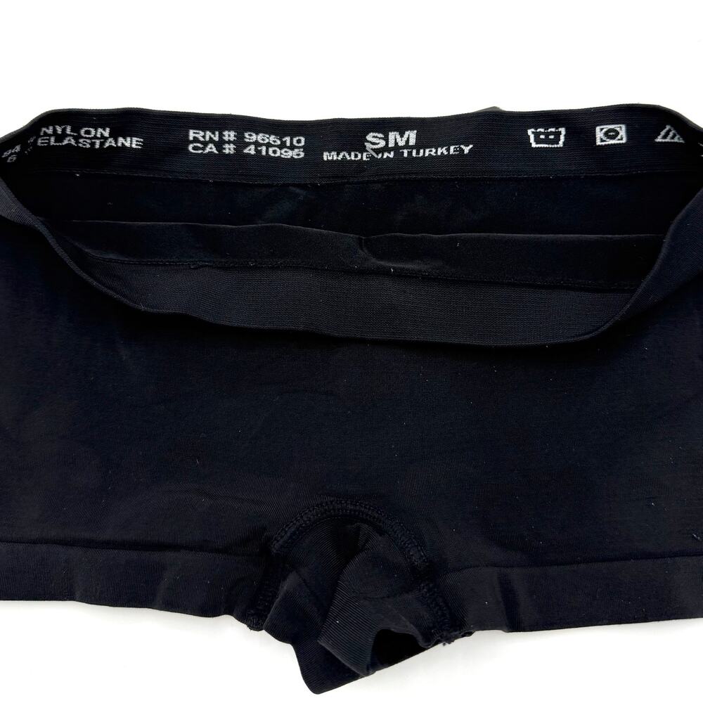 2 Pair Under Armour Black Seamless Speed Boy Shorts Women’s SM NWT Stretch - Picture 8 of 8